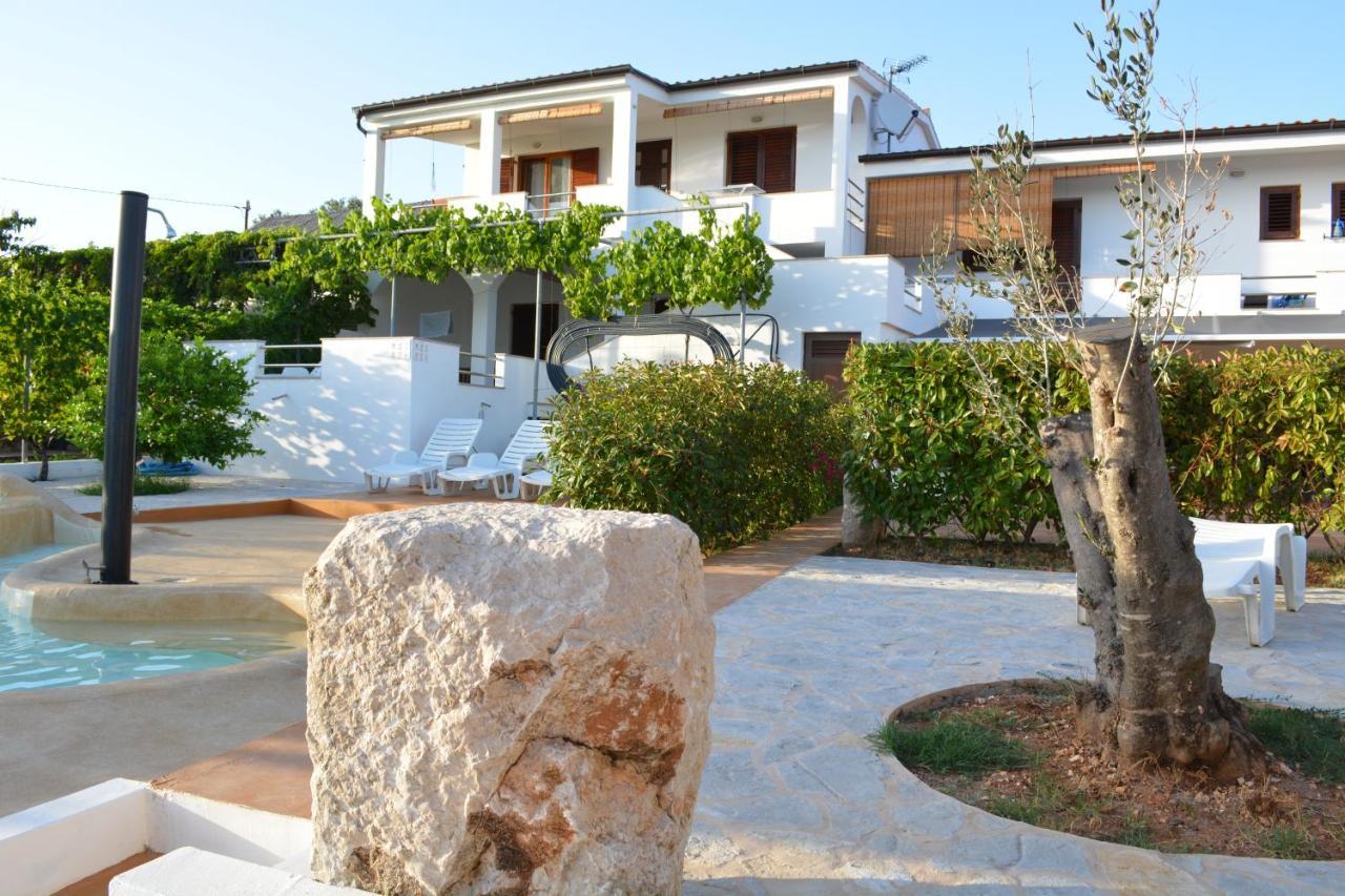 Apartments Goran Вир Екстериор снимка
