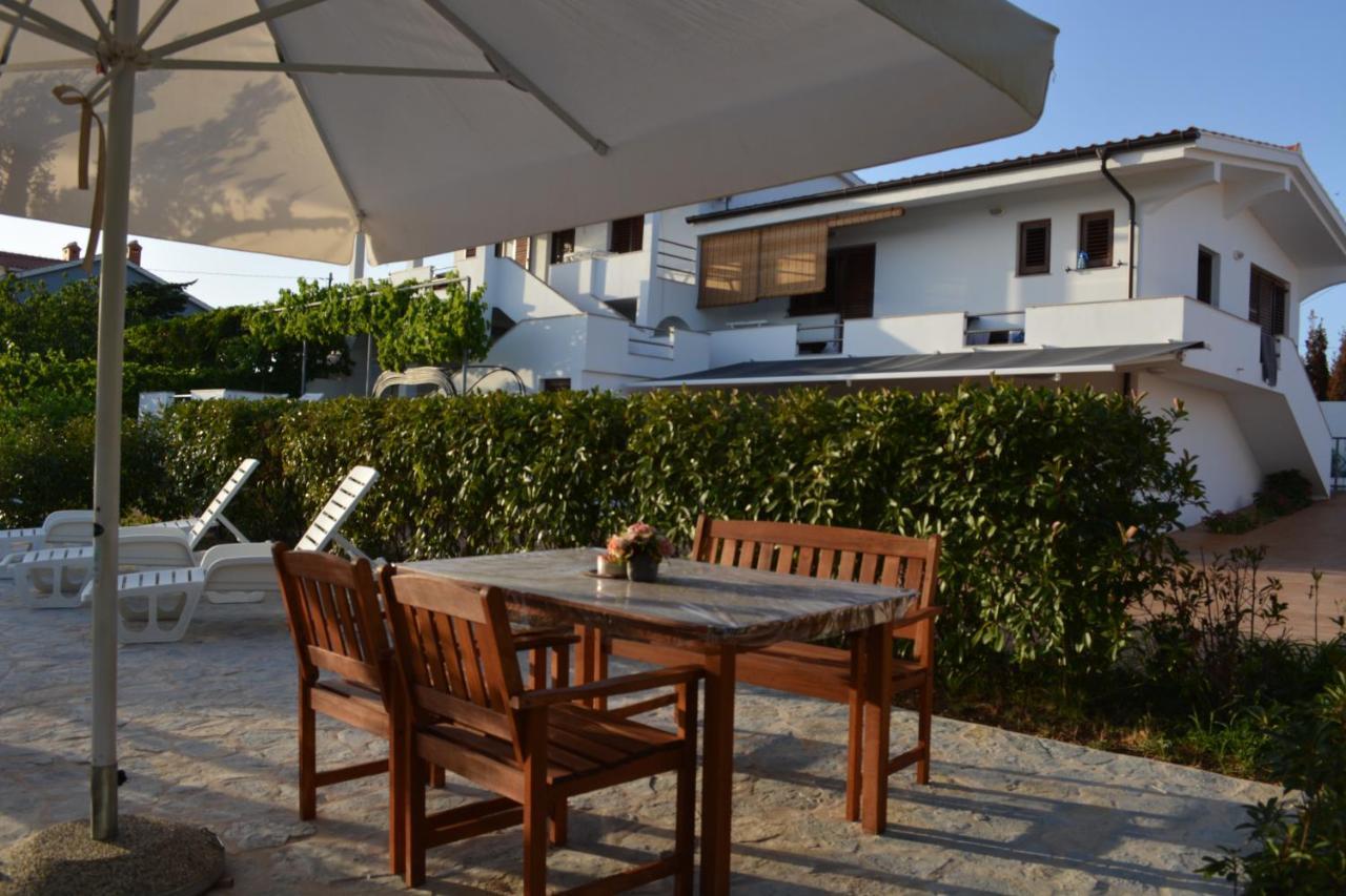 Apartments Goran Вир Екстериор снимка