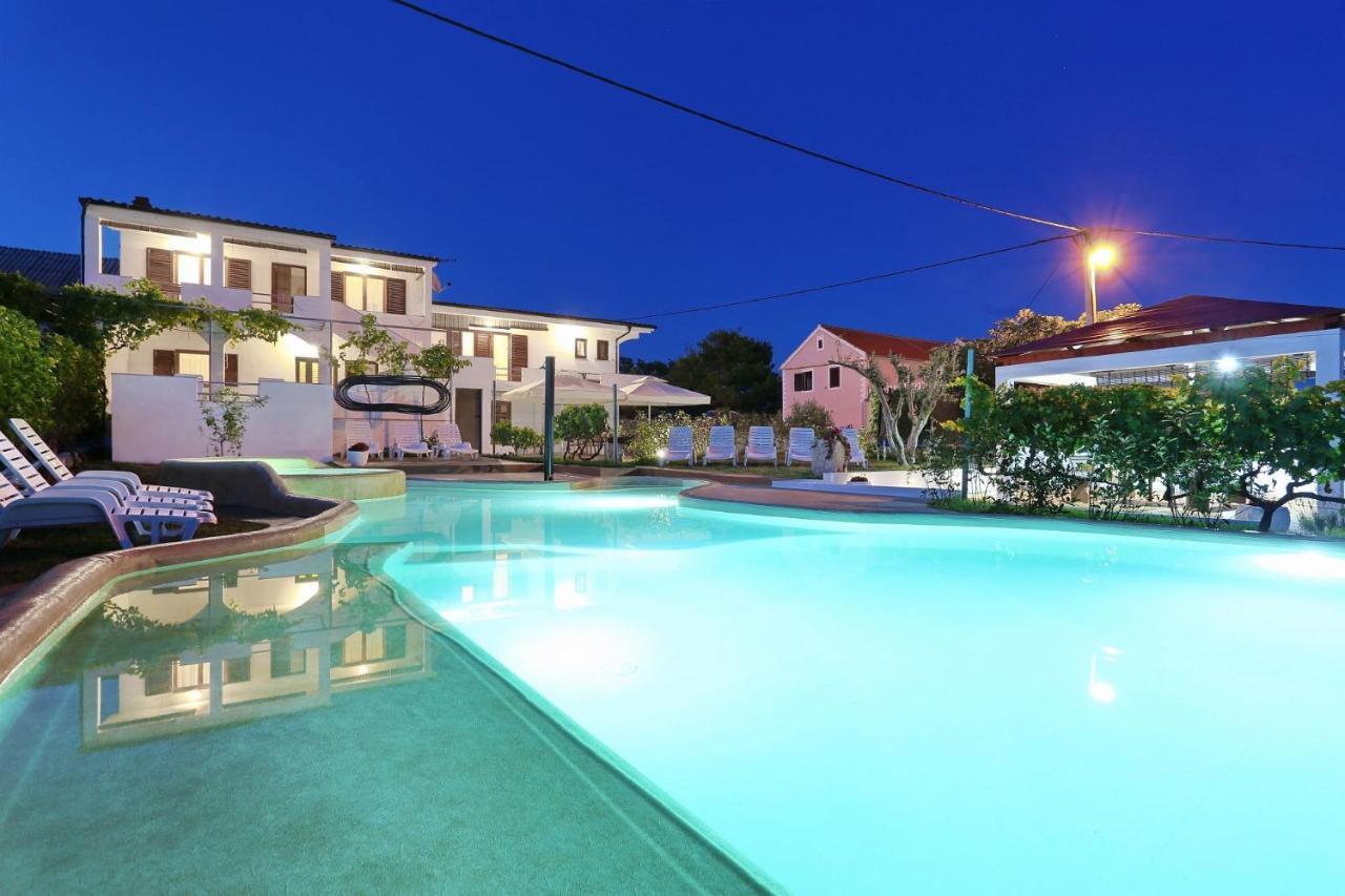 Apartments Goran Вир Екстериор снимка
